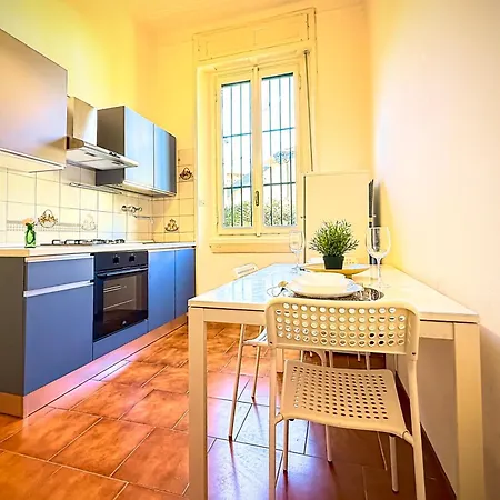 Train Station - Zara 67 Milan