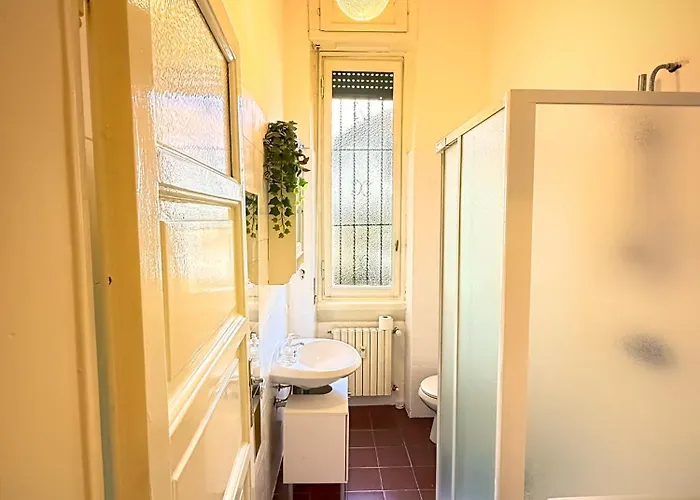 Train Station - Zara 67 Mediolan